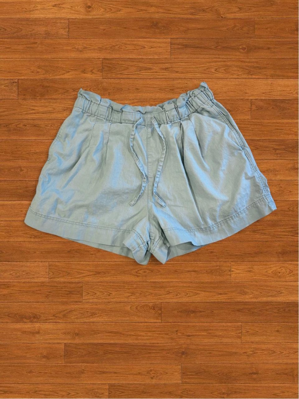 Uniqlo Light Blue High-Waist Drawstring Women's Shorts